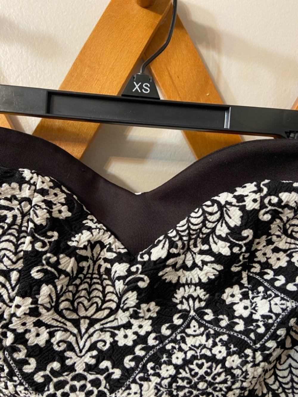 Strapless Top - Picture 5 of 6